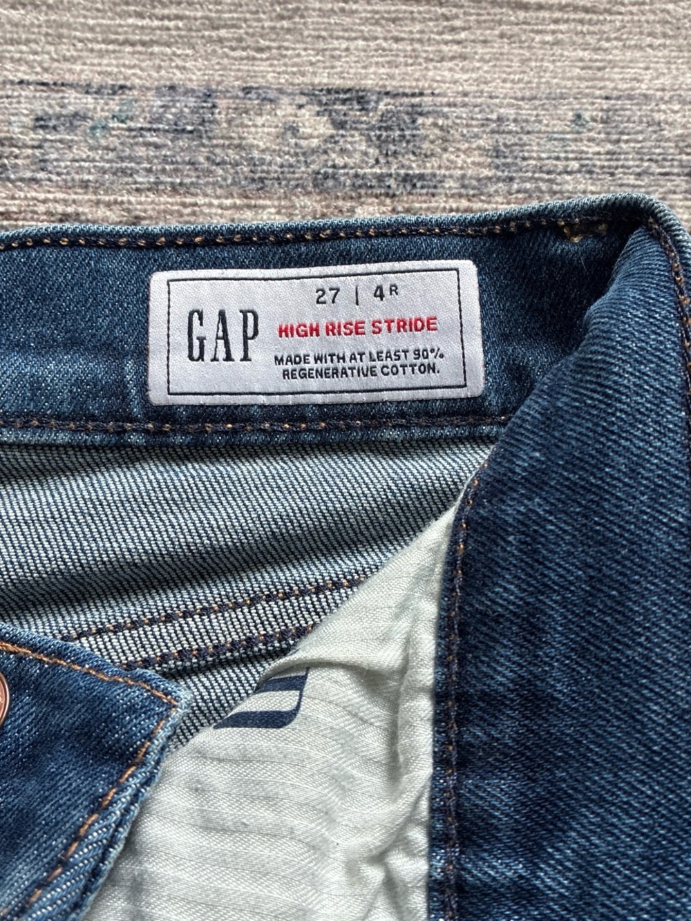 Gap High Rise jeans - Picture 2 of 3